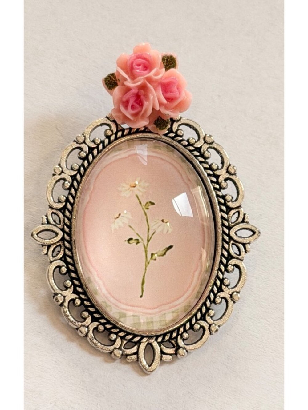 Vintage-Inspired Oval Brooch With Pressed Flower Design Pink Resin Roses And Orn